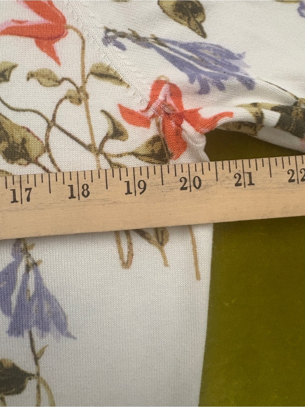 LANDS' END Cream Floral Button-Front Women's Sweater - Picture 4 of 5
